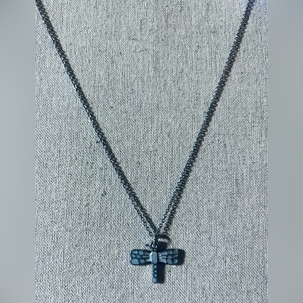 Dragonfly Tiny Vintage Detailed, Silver & Light Blue Charm on Delicate Chain - Picture 4 of 7